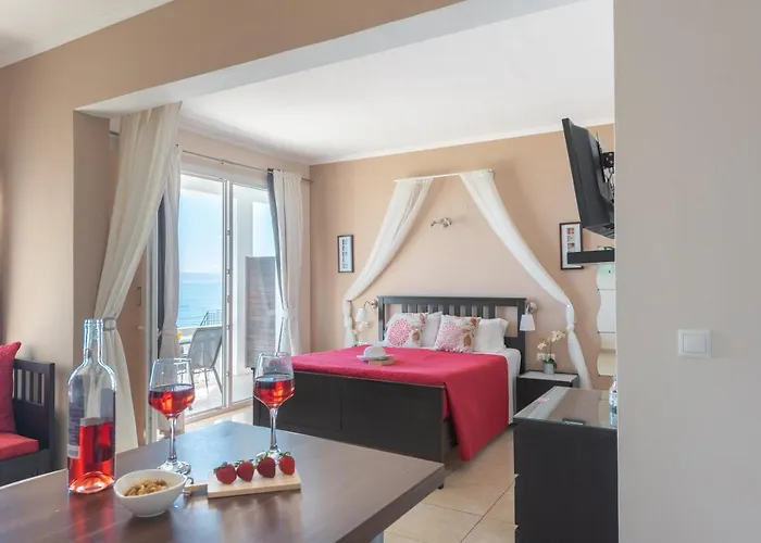 Апартаменты Galini And Penthouse Месонги