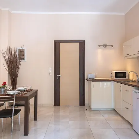 Apartment Galini And Penthouse Mesongi