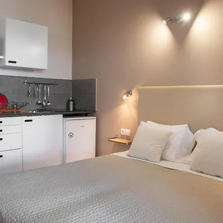 Galini And Penthouse Apartment