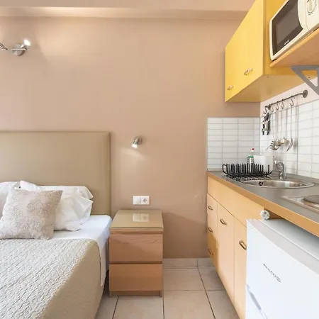 Galini And Penthouse * Mesongi
