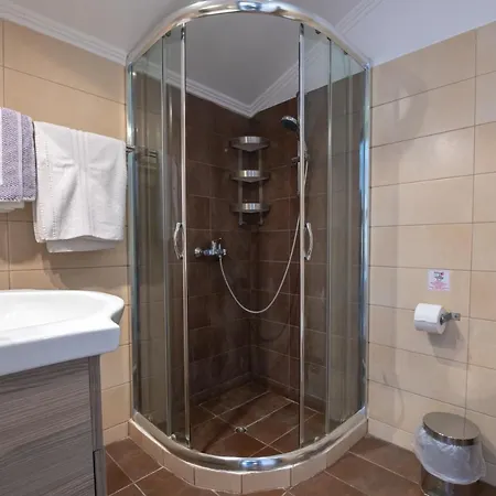Galini And Penthouse Apartment