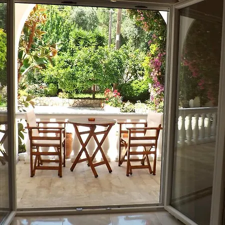 Lägenhet Galini And Penthouse Mesongí