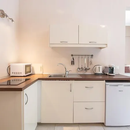 Galini And Penthouse * 메손기