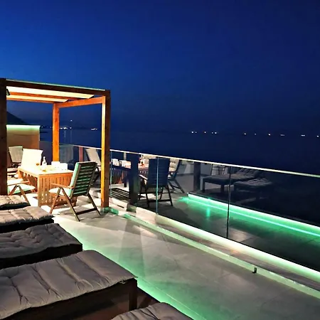 Galini And Penthouse 메손기