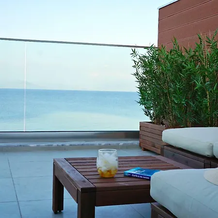 Galini And Penthouse * 메손기